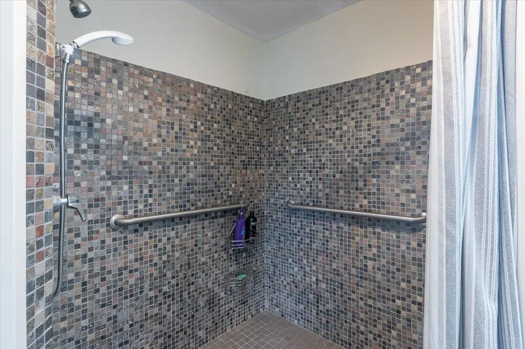 72 Dublin Road South Thomaston ME 04858