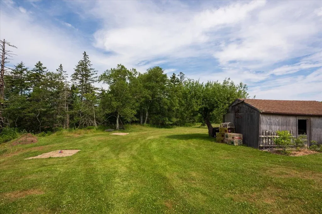 72 Dublin Road South Thomaston ME 04858