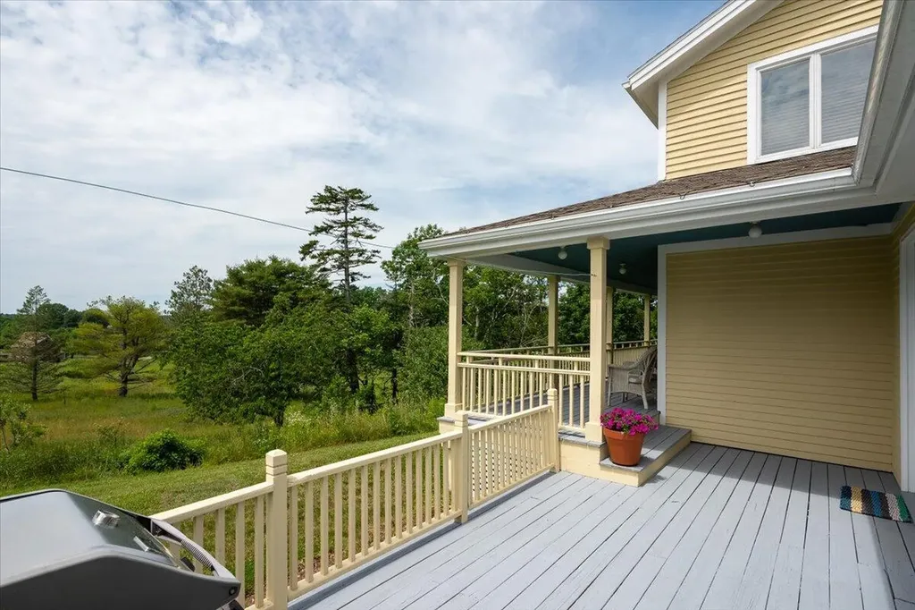 72 Dublin Road South Thomaston ME 04858