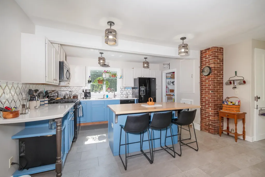 155 Oak Street Oakland ME 04963