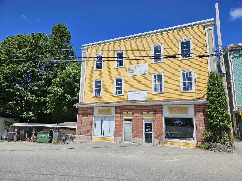6 Colonial Way Machias ME 04654