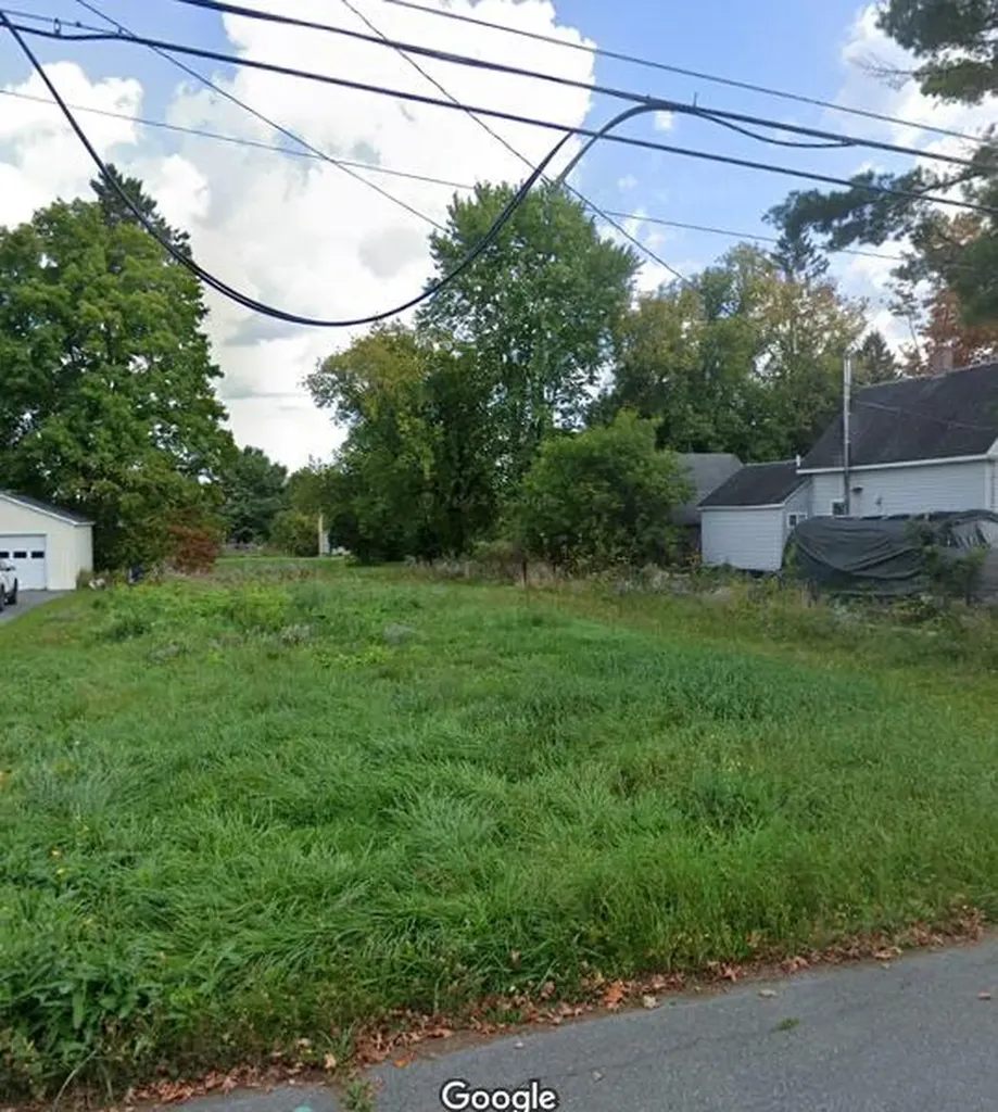 10 Delmont Street Presque Isle ME 04769
