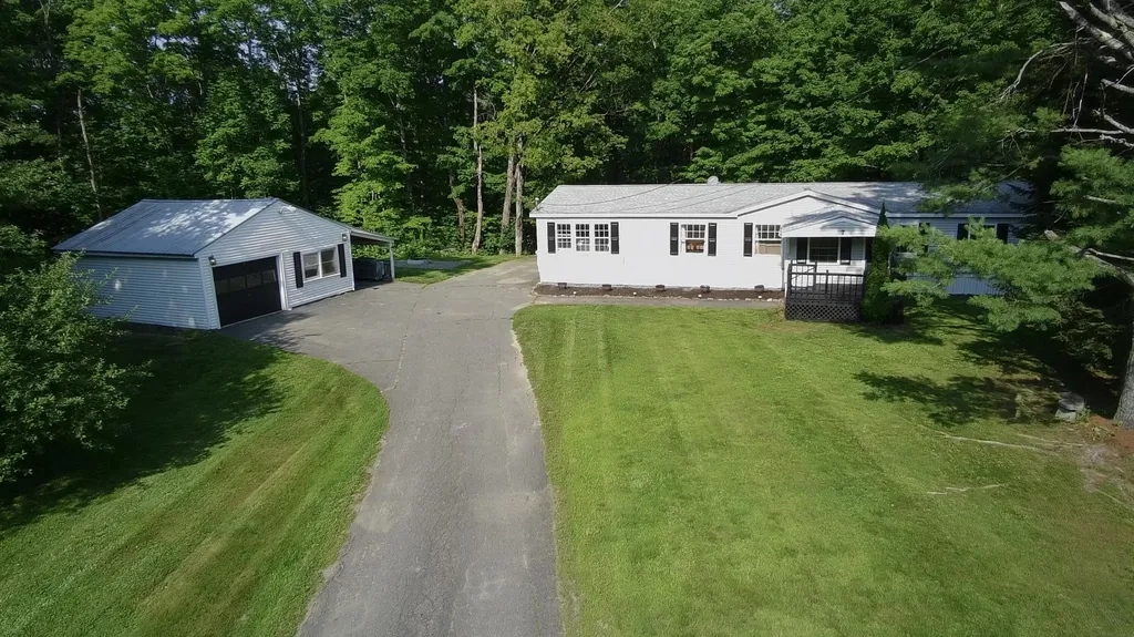 7 Pond Road Abbot ME 04406