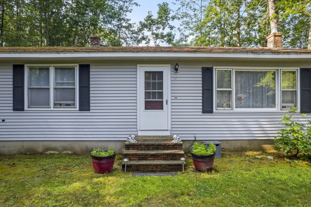 47 Running Brook Road Windham ME 04062