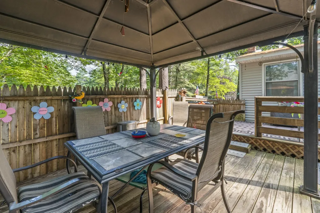 47 Running Brook Road Windham ME 04062