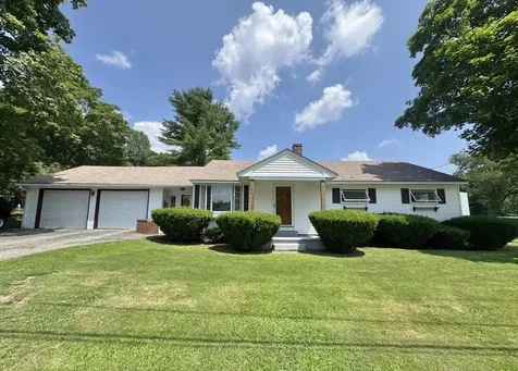 192 Fairview Avenue Auburn ME 04210