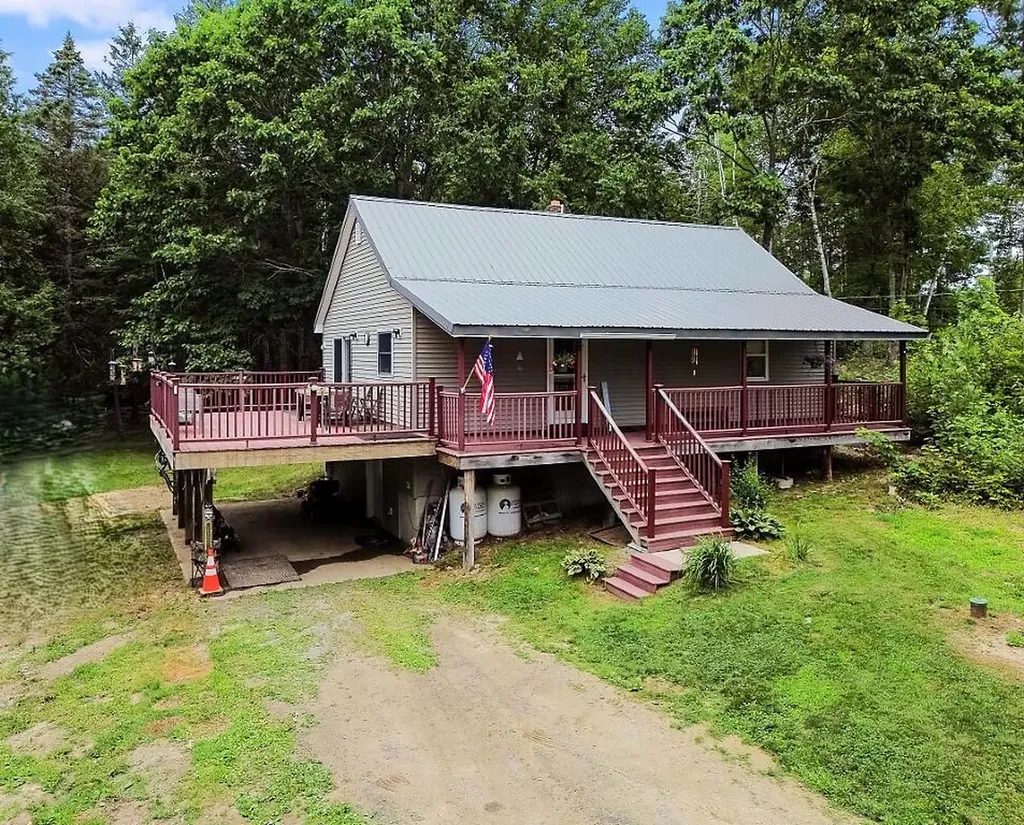 263 Waning Road Unity ME 04988