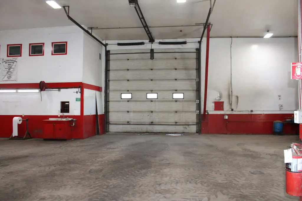 250-262 Bomarc Road Bangor ME 04401