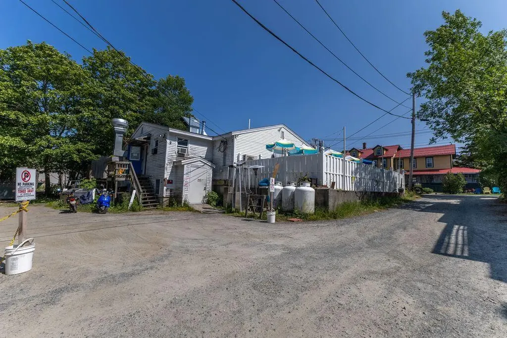 131 Cottage Street Bar Harbor ME 04609