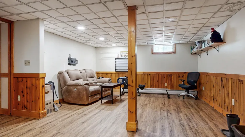 21 Hallczuk Road Biddeford ME 04005