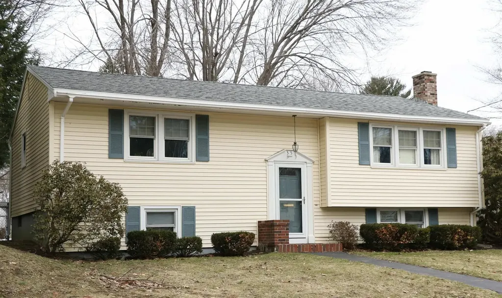 35 Candlewyck Terrace Portland ME 04102
