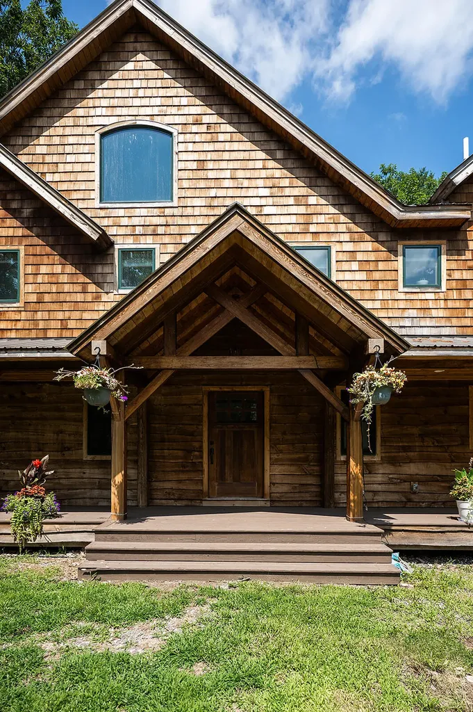 37 Cobb Road Raymond ME 04071