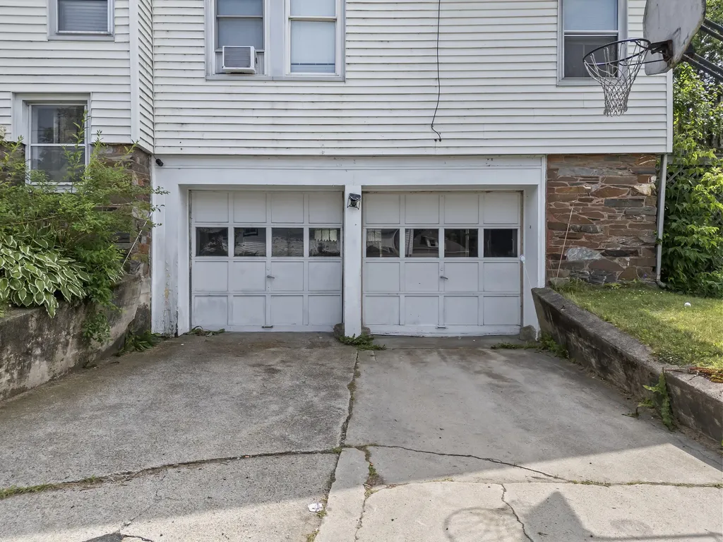 476 Main Street Lewiston ME 04240