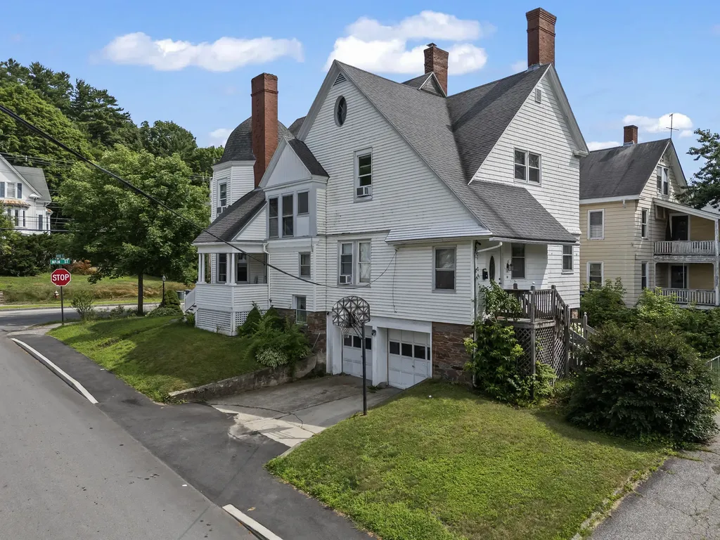 476 Main Street Lewiston ME 04240