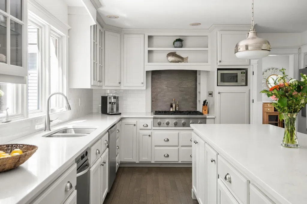 15 Goldenrod Lane Falmouth ME 04105
