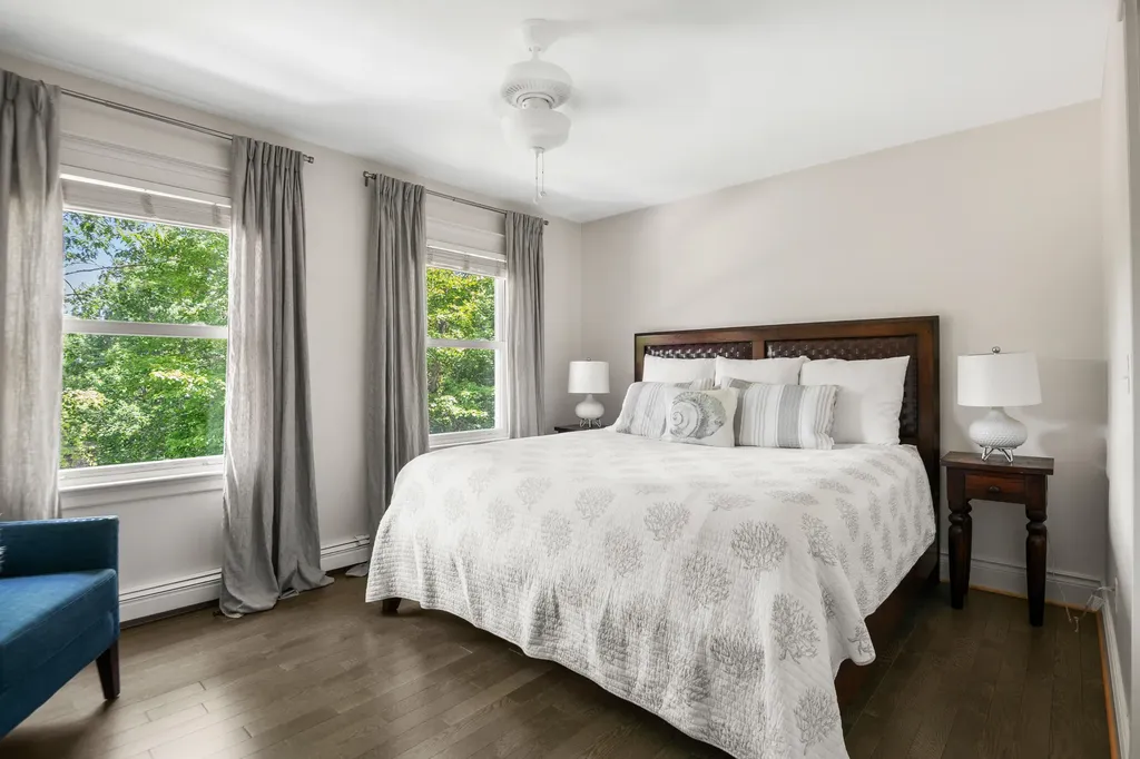 15 Goldenrod Lane Falmouth ME 04105
