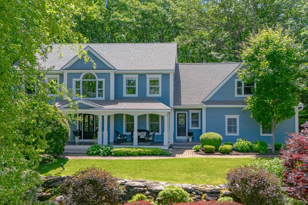 15 Goldenrod Lane Falmouth ME 04105