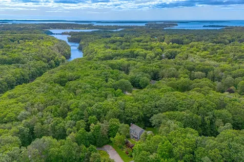 15 Goldenrod Lane Falmouth ME 04105