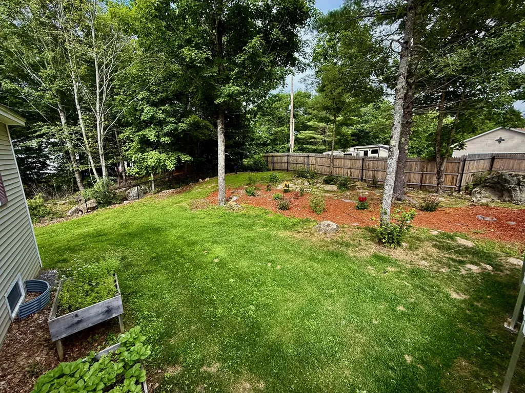 88 Hillcrest Drive Extension Chelsea ME 04330