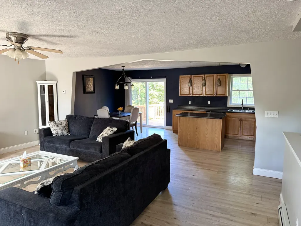 88 Hillcrest Drive Extension Chelsea ME 04330
