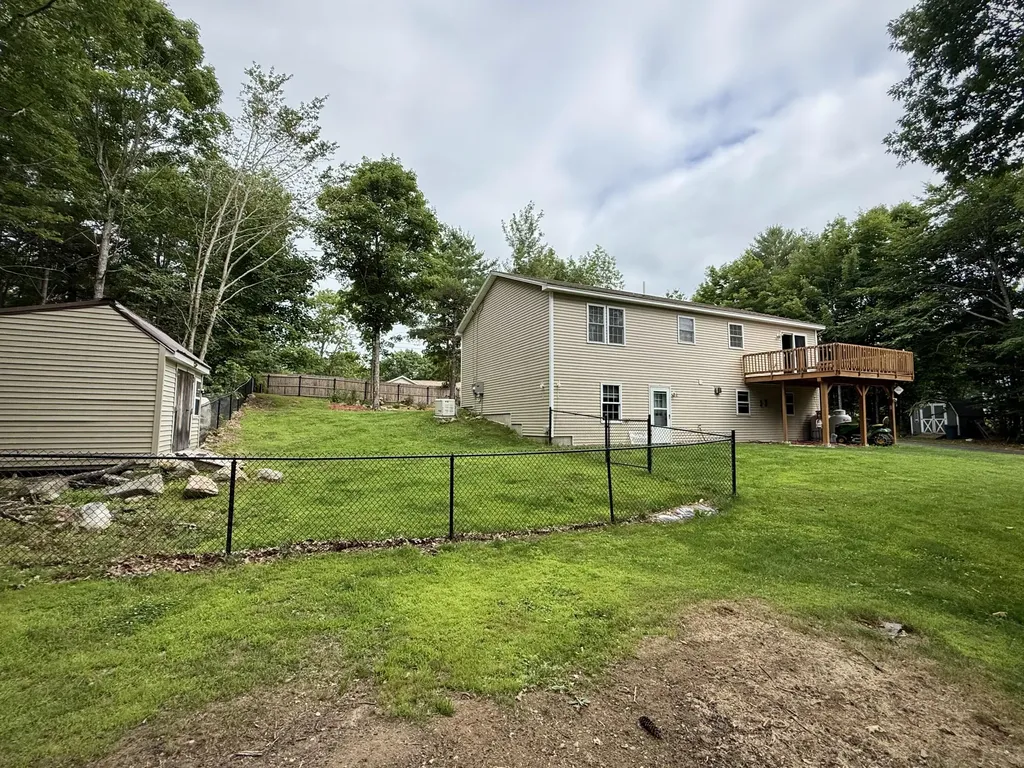 88 Hillcrest Drive Extension Chelsea ME 04330