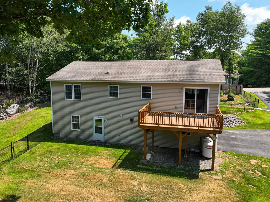 88 Hillcrest Drive Extension Chelsea ME 04330