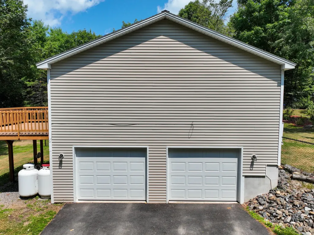 88 Hillcrest Drive Extension Chelsea ME 04330