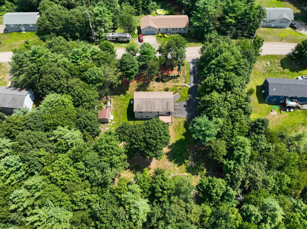 88 Hillcrest Drive Extension Chelsea ME 04330