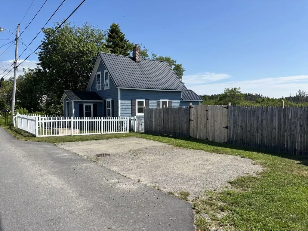 31 Feeney Street Jonesport ME 04649