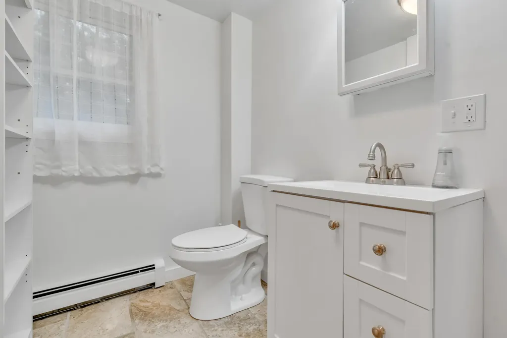 8 Siena Way Eliot ME 03903