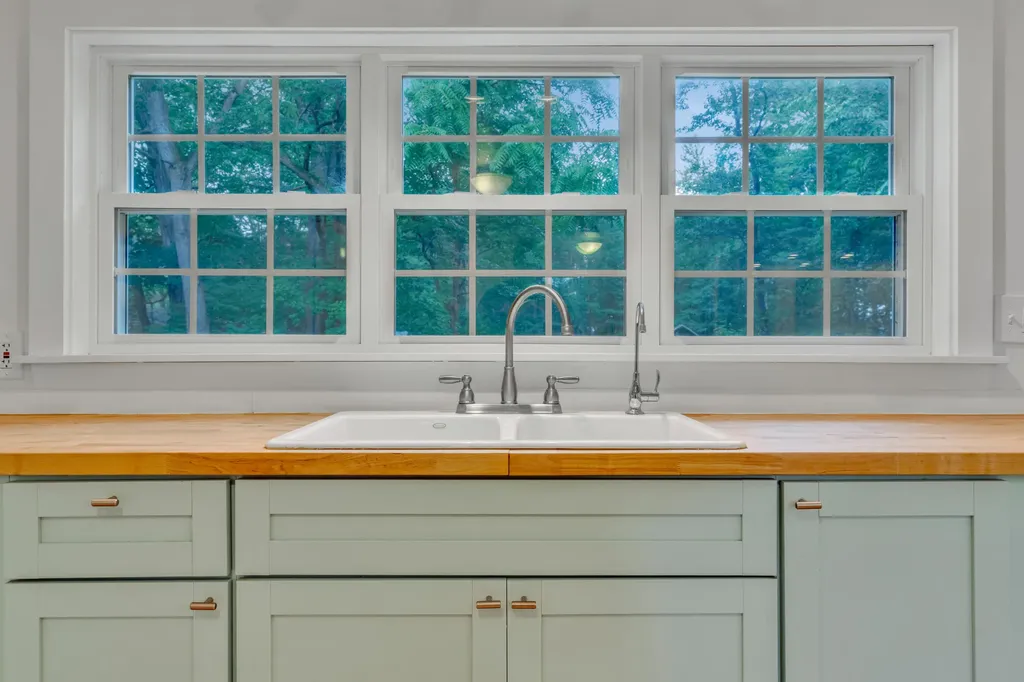 8 Siena Way Eliot ME 03903