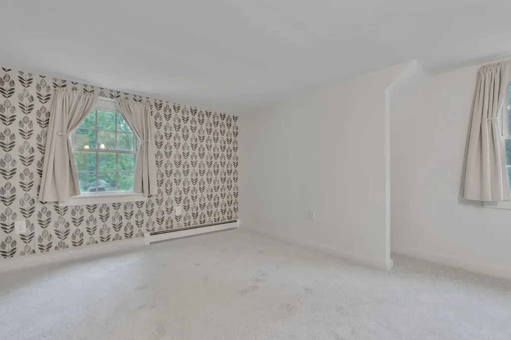 8 Siena Way Eliot ME 03903
