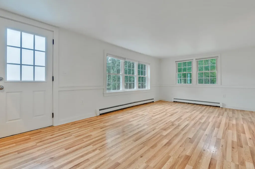 8 Siena Way Eliot ME 03903