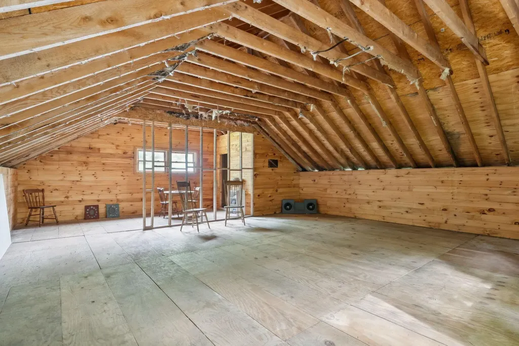 173 State Route 121 Otisfield ME 04270