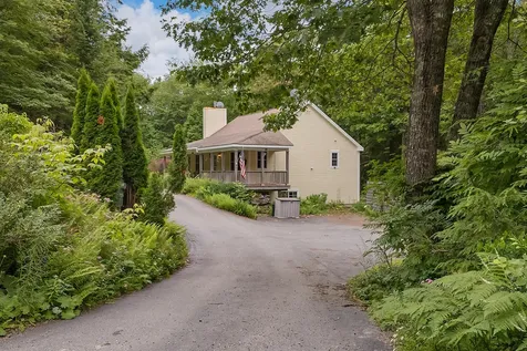 9 Hemlock Hill Road Edgecomb ME 04556