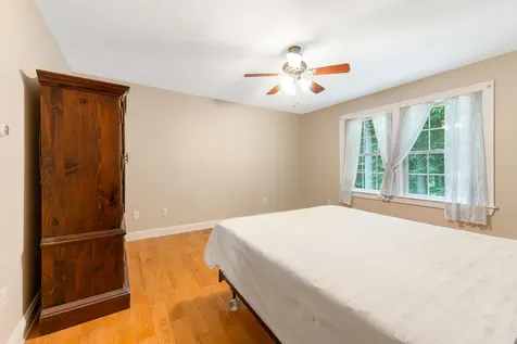 9 Hemlock Hill Road Edgecomb ME 04556