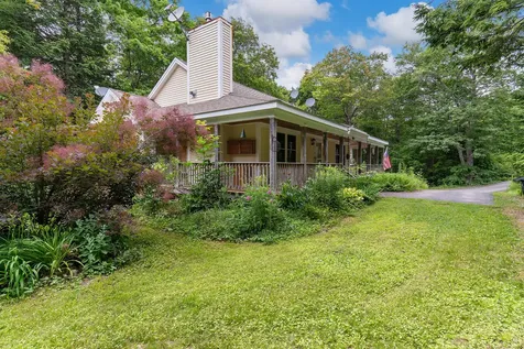 9 Hemlock Hill Road Edgecomb ME 04556