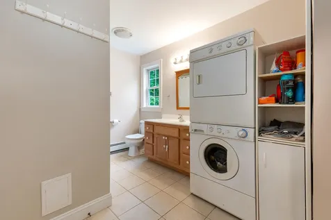 9 Hemlock Hill Road Edgecomb ME 04556