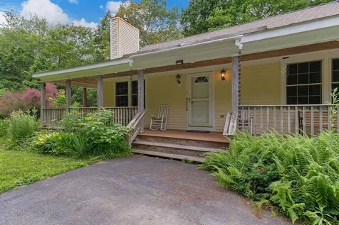 9 Hemlock Hill Road Edgecomb ME 04556