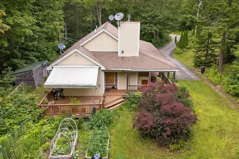 9 Hemlock Hill Road Edgecomb ME 04556