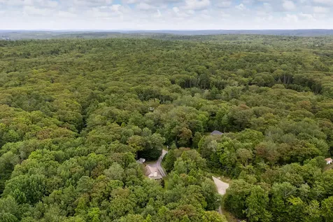 9 Hemlock Hill Road Edgecomb ME 04556