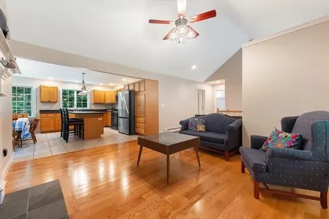 9 Hemlock Hill Road Edgecomb ME 04556