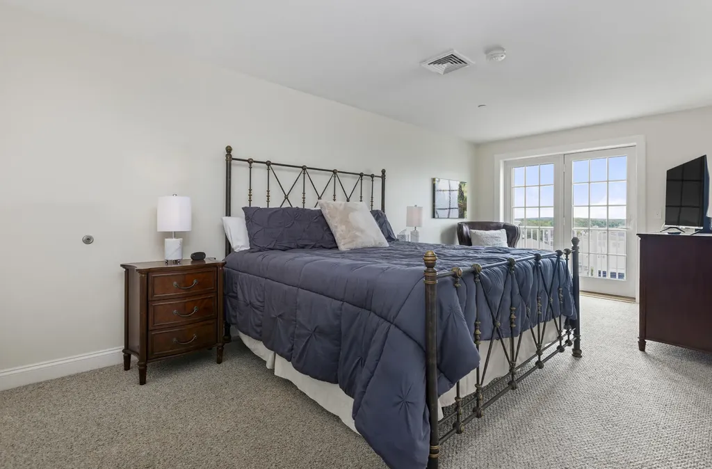 1 E Grand Avenue Old Orchard Beach ME 04064