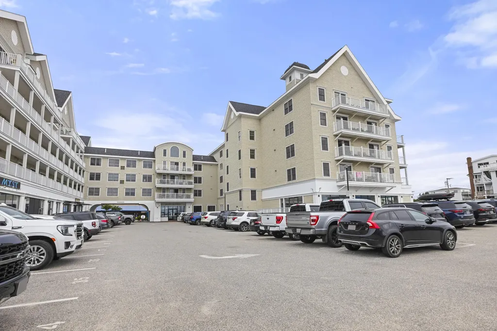 1 E Grand Avenue Old Orchard Beach ME 04064