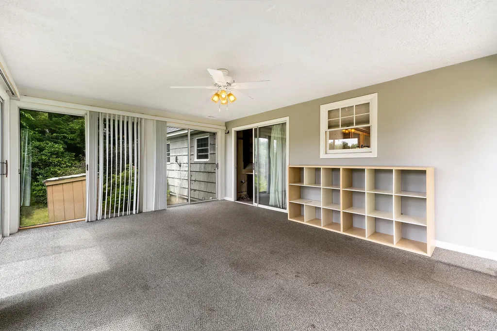 237 Pleasant Street Lewiston ME 04240