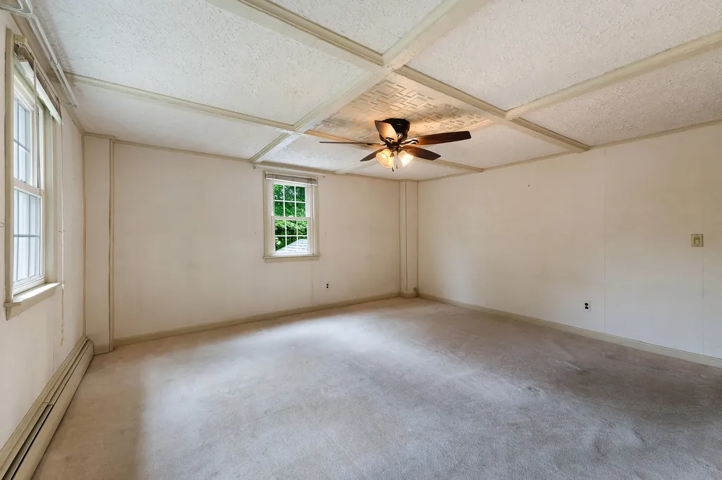 237 Pleasant Street Lewiston ME 04240