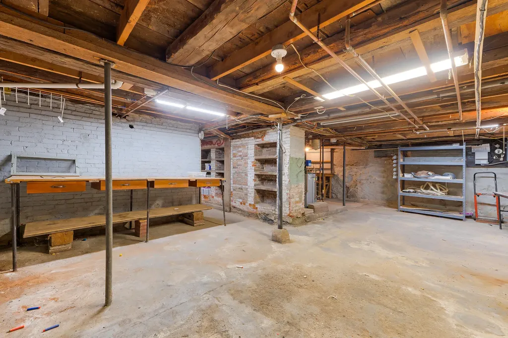 237 Pleasant Street Lewiston ME 04240