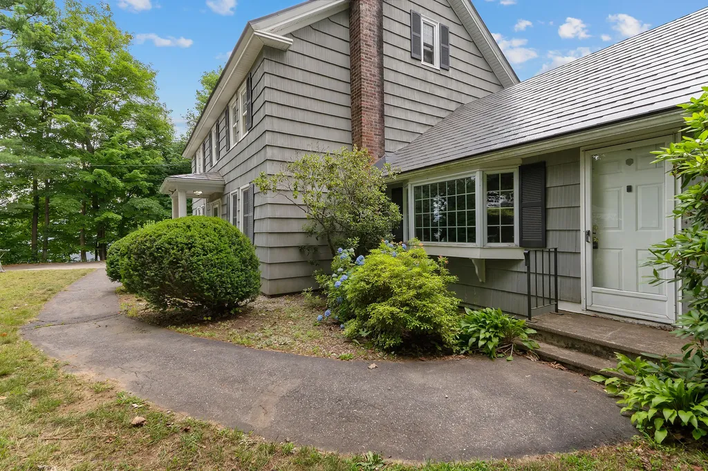 237 Pleasant Street Lewiston ME 04240