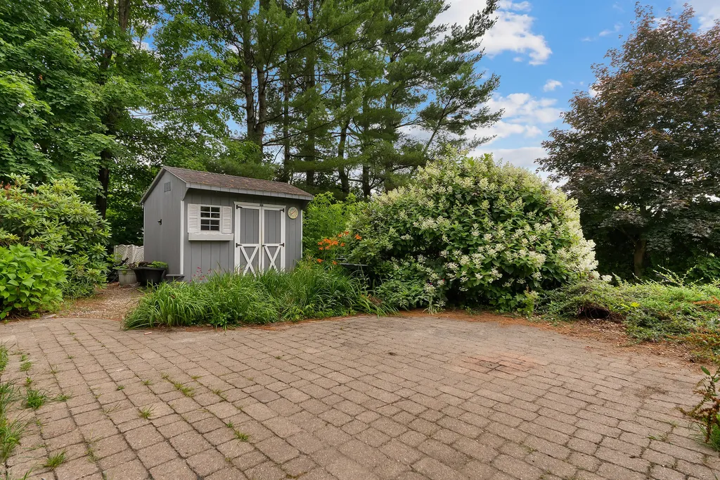 237 Pleasant Street Lewiston ME 04240