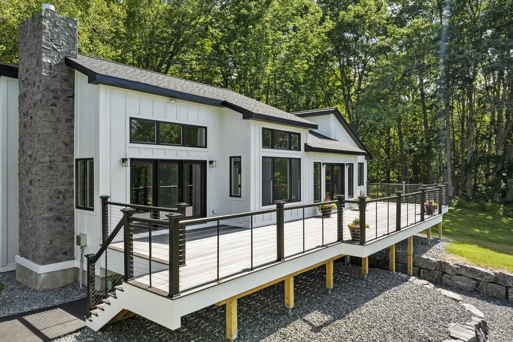 862 W Neck Road Nobleboro ME 04555